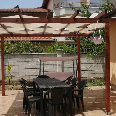 Holiday home Vyara Krapets (Dobrich)