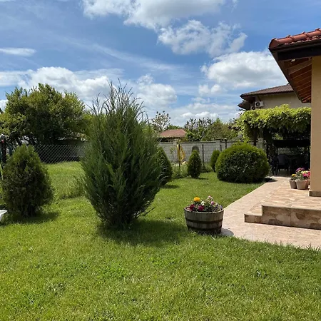 Vyara Holiday home *