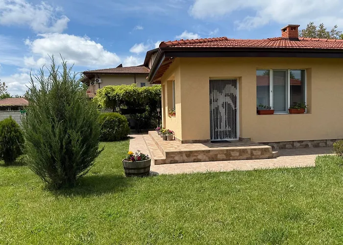 Vyara Krapets (Dobrich)