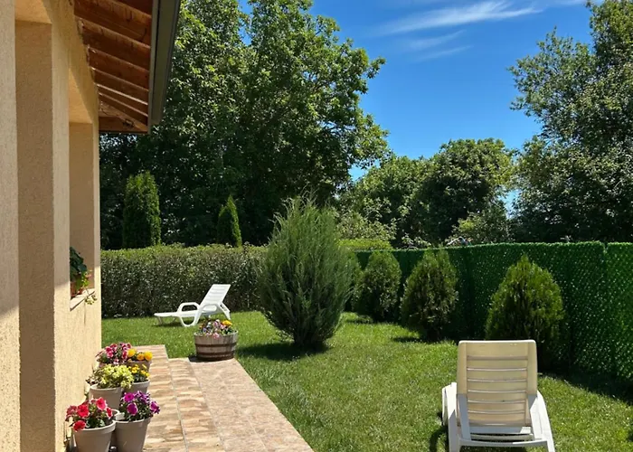 Vyara Tatil Evi Krapets (Dobrich)